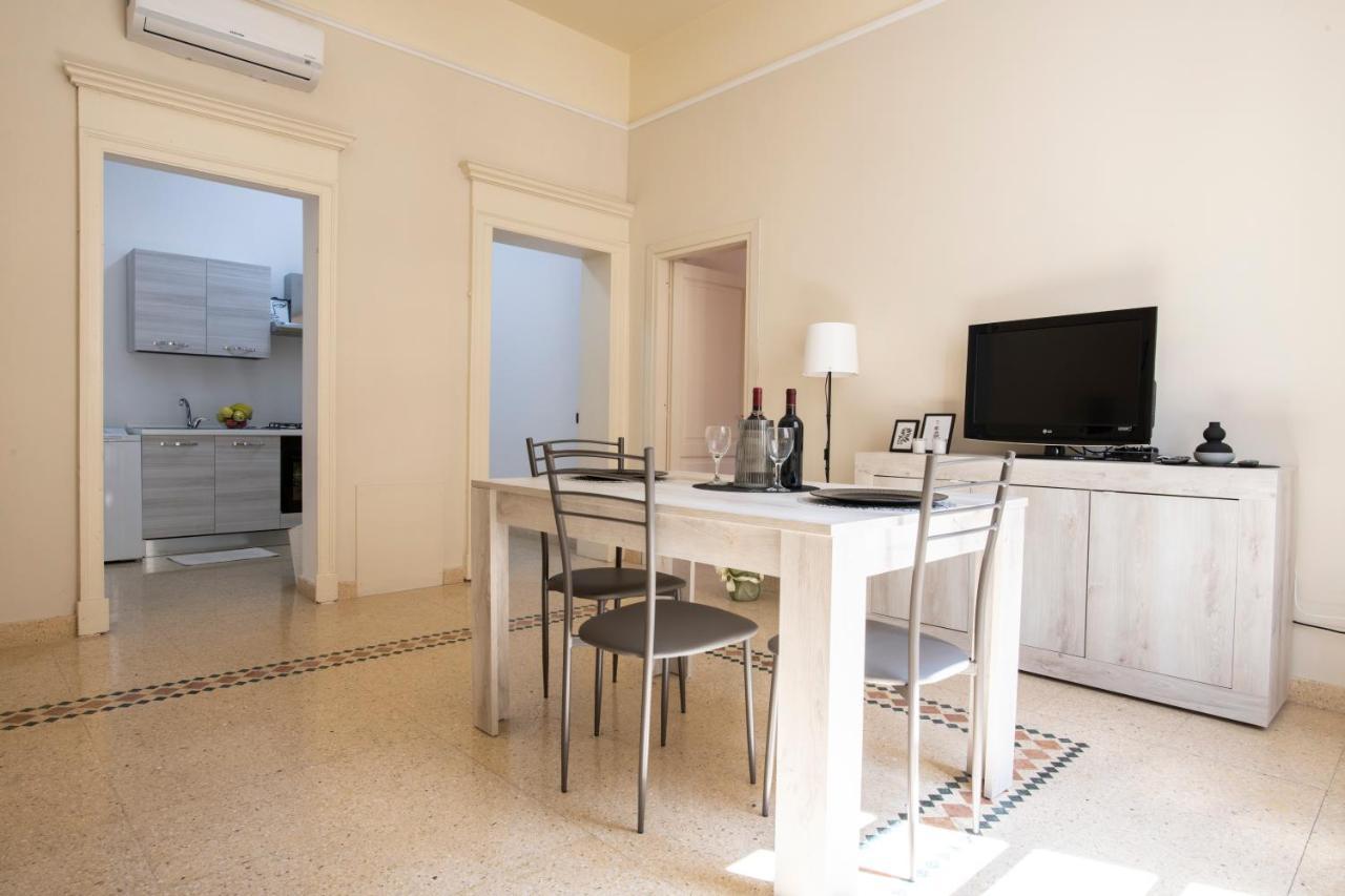 סאסארי Corner Cavour Apartment מראה חיצוני תמונה