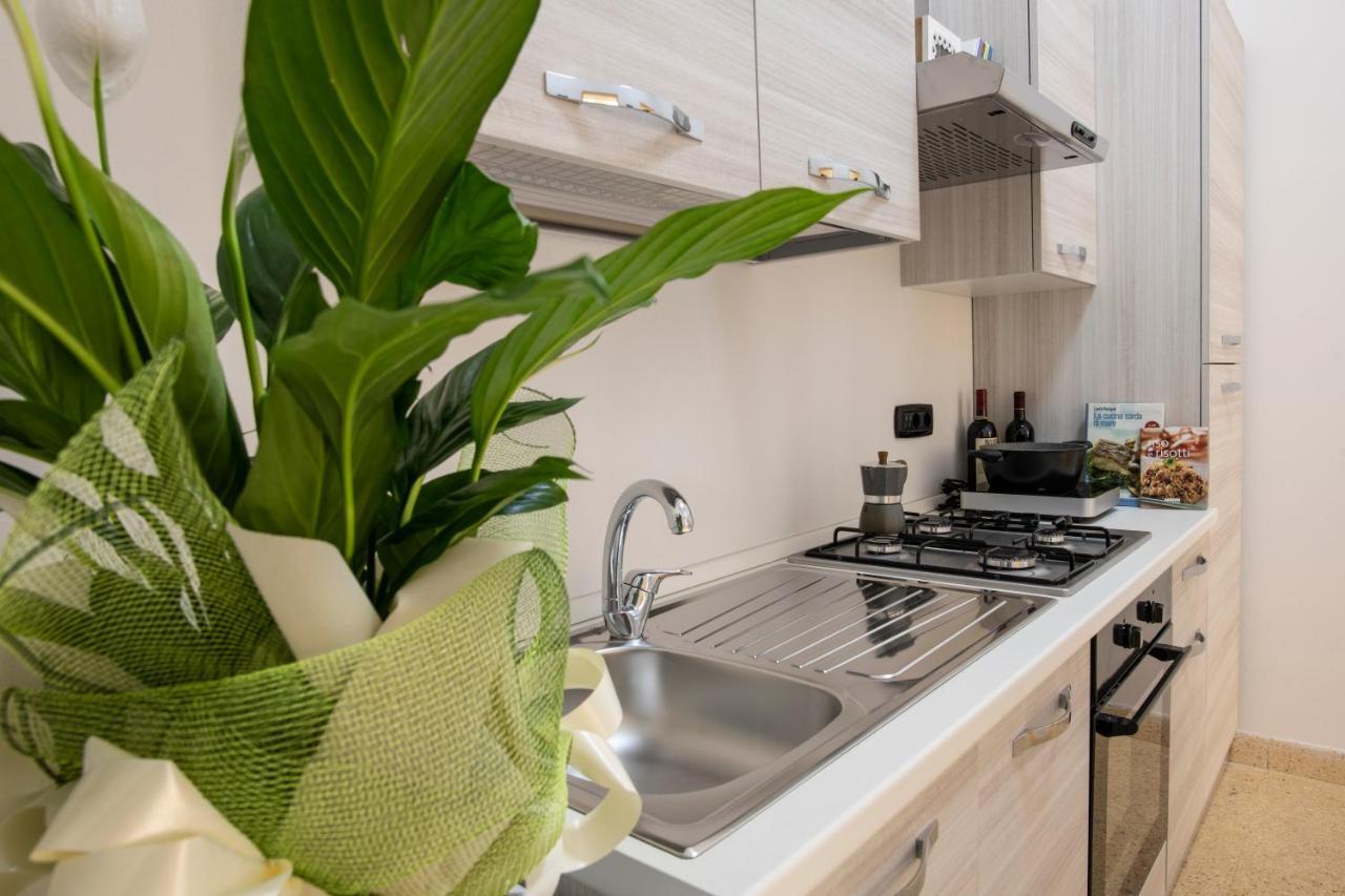 סאסארי Corner Cavour Apartment מראה חיצוני תמונה