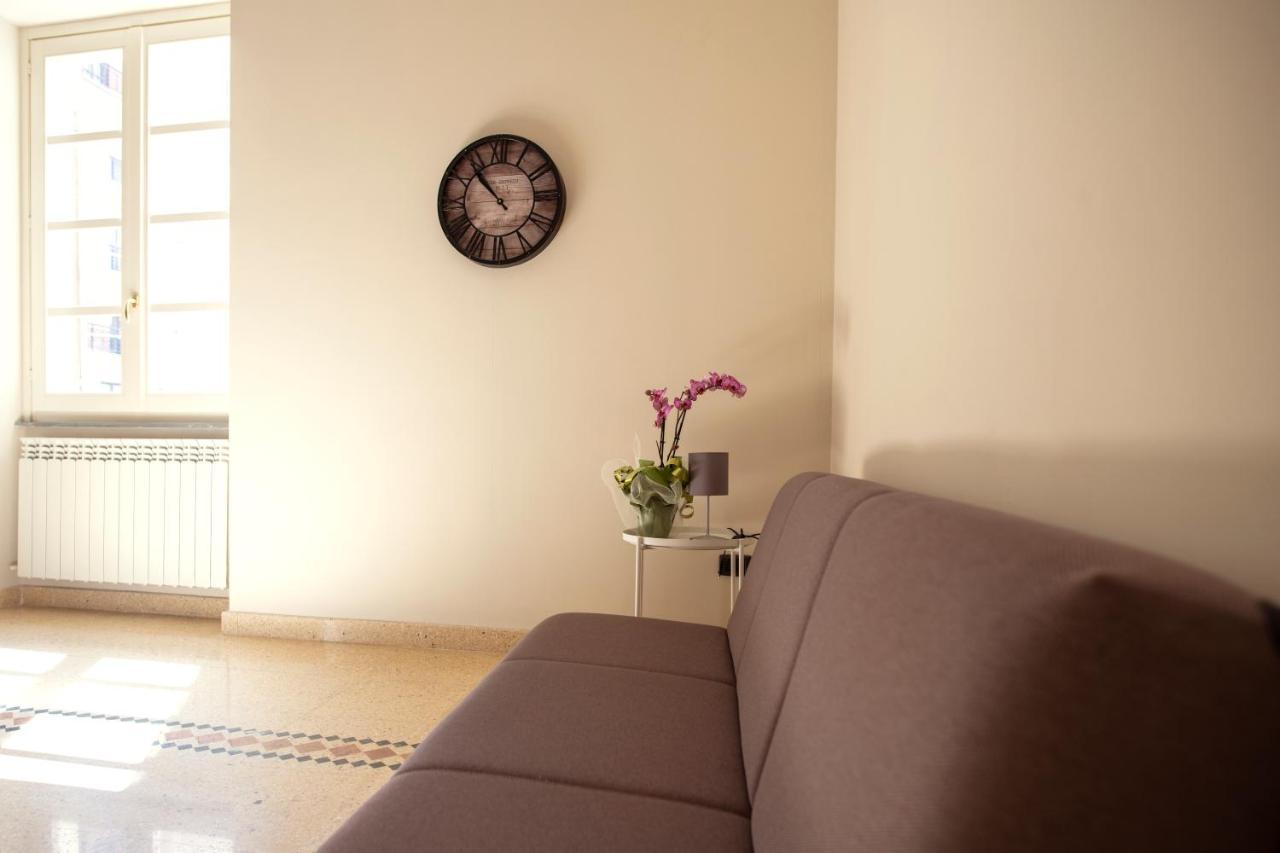 סאסארי Corner Cavour Apartment מראה חיצוני תמונה