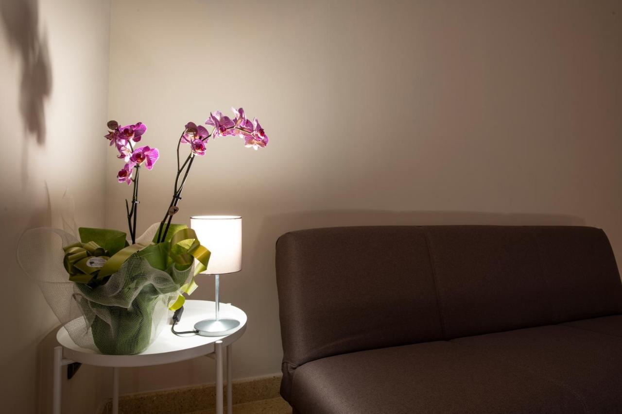 סאסארי Corner Cavour Apartment מראה חיצוני תמונה