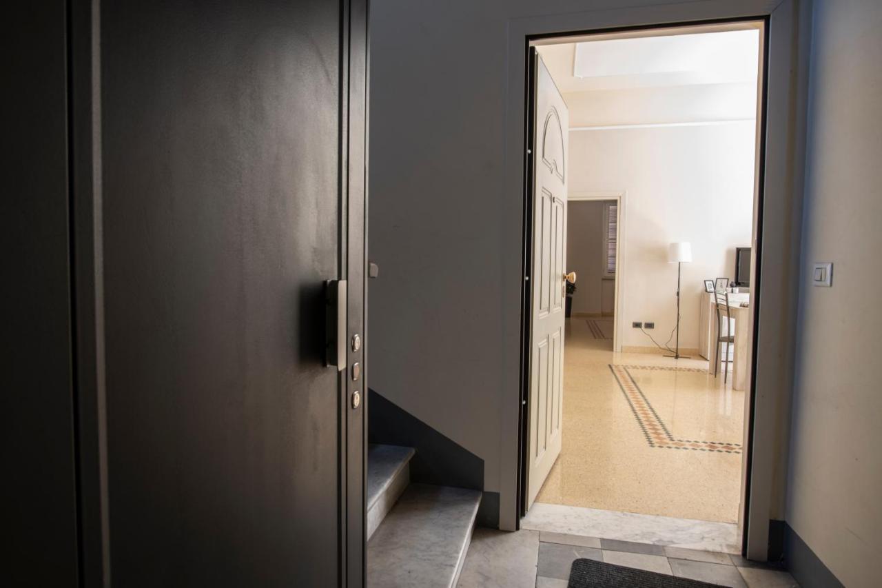 סאסארי Corner Cavour Apartment מראה חיצוני תמונה