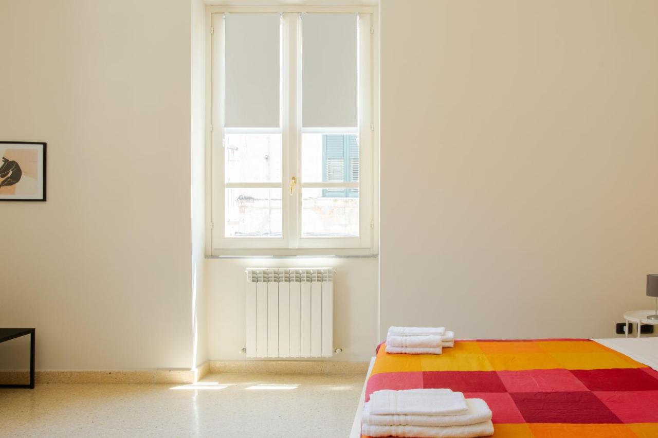 סאסארי Corner Cavour Apartment מראה חיצוני תמונה